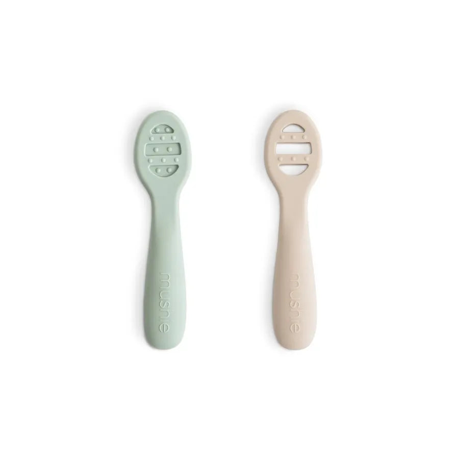 Lingurițe de antrenament din silicon, set de 2 bucăți, cambridge blue/shifting sand