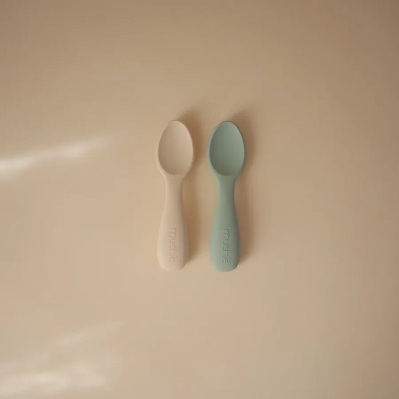 Lingurițe scurte din silicon, set de 2 bucăți, cambridge blue/shifting sand